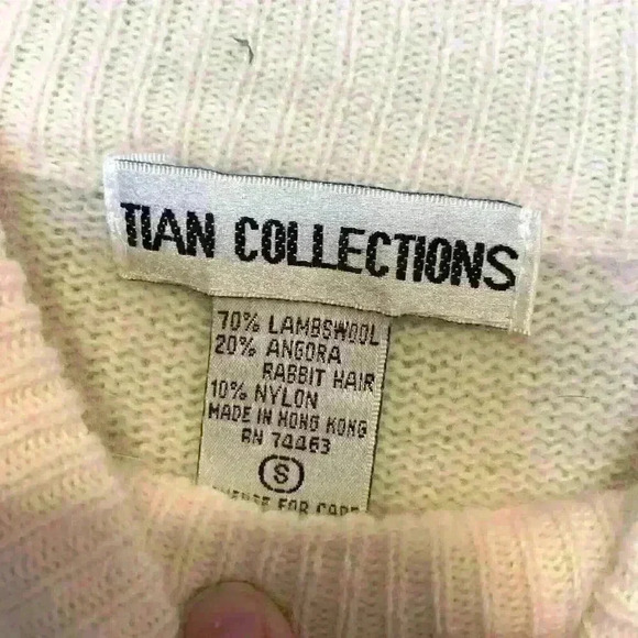 Vntg Tian Collections Womens Small Wool Blend Embellished Cream Sweater MockNeck - Picture 4 of 4